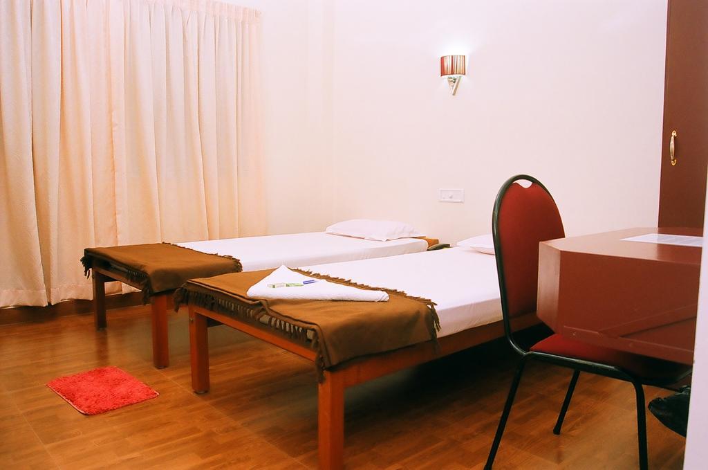 Hotel Srinivas Kochi Habitación foto