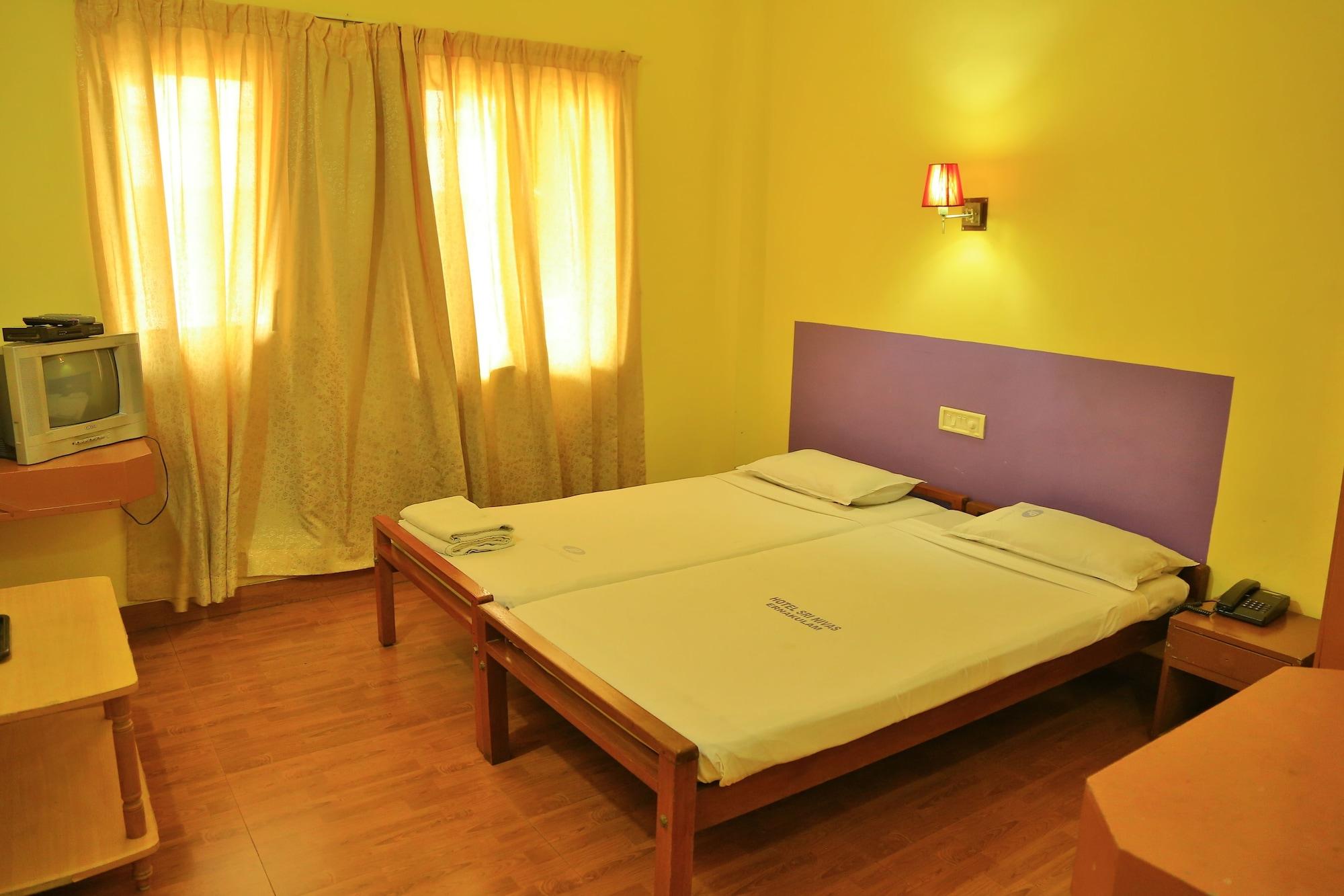 Hotel Srinivas Kochi Exterior foto
