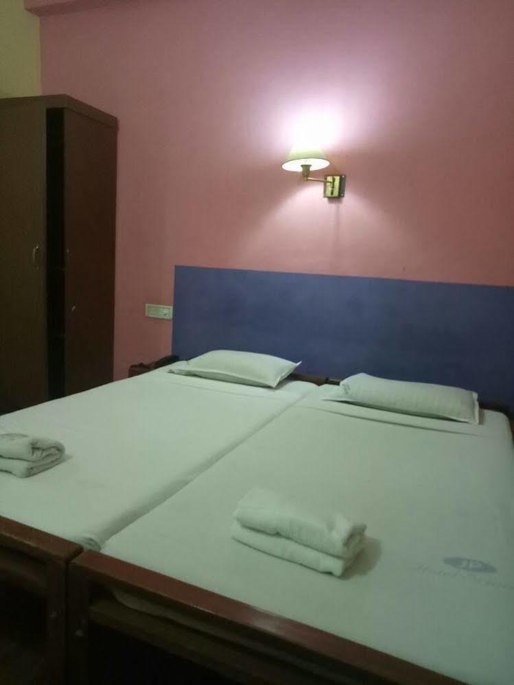 Hotel Srinivas Kochi Exterior foto