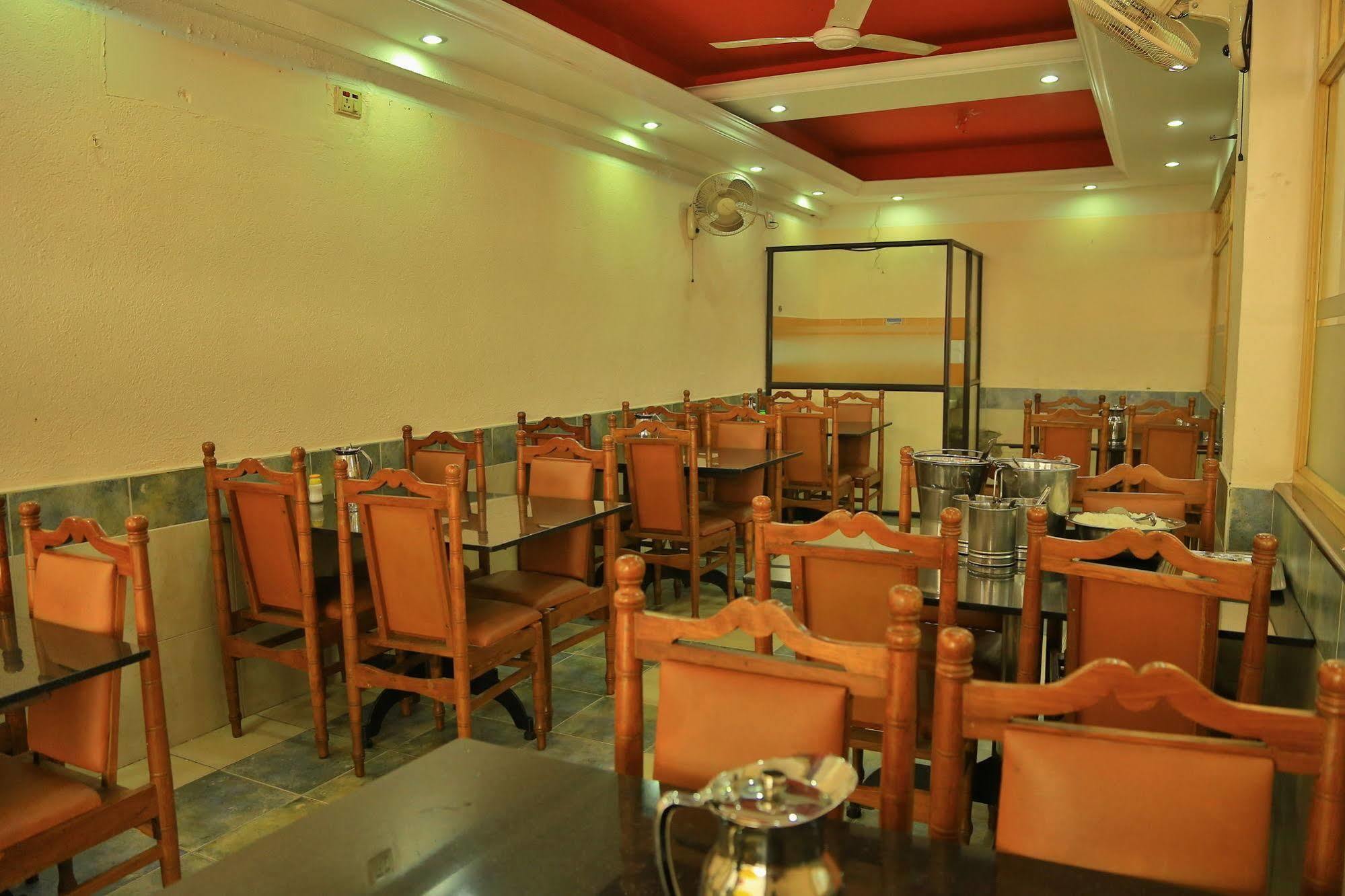 Hotel Srinivas Kochi Exterior foto